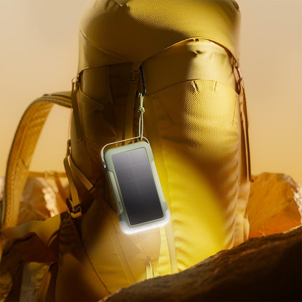 batterie-externe-xmoove-16000-mah-solargo-pocket-lampe-torche