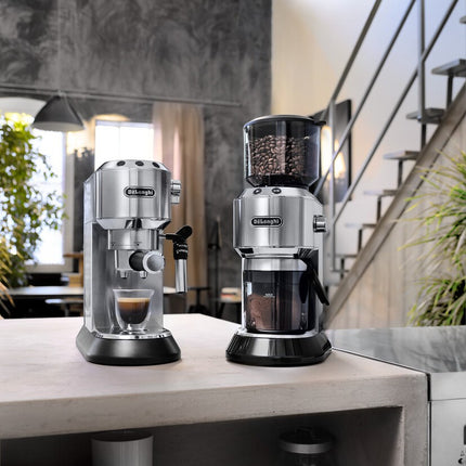 machine-a-expresso-delonghi-pack-barista-eckg6821-m