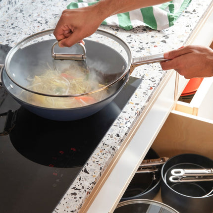 wok-joseph-joseph-space-32-cm-avec-couvercle