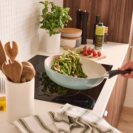 wok-essentielb-ceramique-28cm-vert