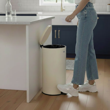 poubelle-de-cuisine-manuelle-essentielb-30l