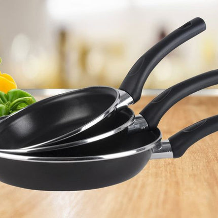 batterie-de-cuisine-magefesa-kenia-7-pieces-jeu-3-poeles-induction