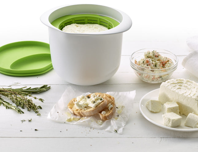 beurrier-lekue-cheese-maker