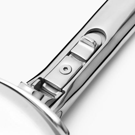 poele-joseph-joseph-space-avec-poignee-pliante-inox