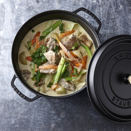 cocotte-staub-24-cm-haute-noir-mat