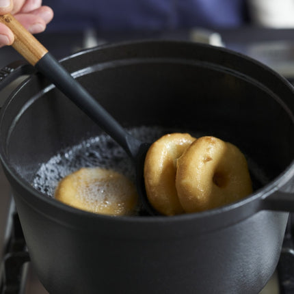 cocotte-staub-24-cm-haute-noir-mat