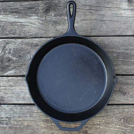 poele-lodge-en-fonte-avec-poignee-26cm
