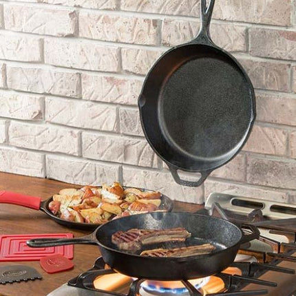 poele-lodge-en-fonte-avec-poignee-26cm