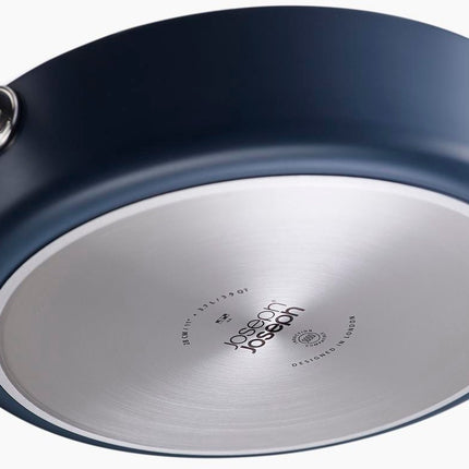 poele-joseph-joseph-space-28-cm