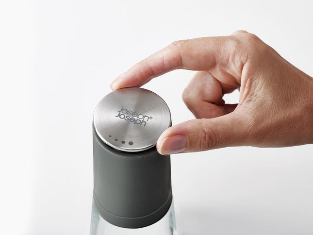 duo-moulins-a-poivre-et-sel-joseph-joseph-duo-sel-et-poivre-anti-deversement