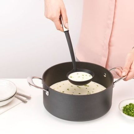 louche-brabantia-a-soupe-antiadhesive