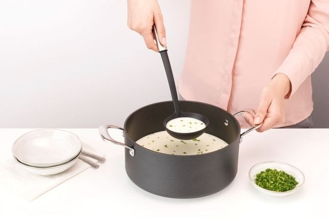 louche-brabantia-a-soupe-antiadhesive