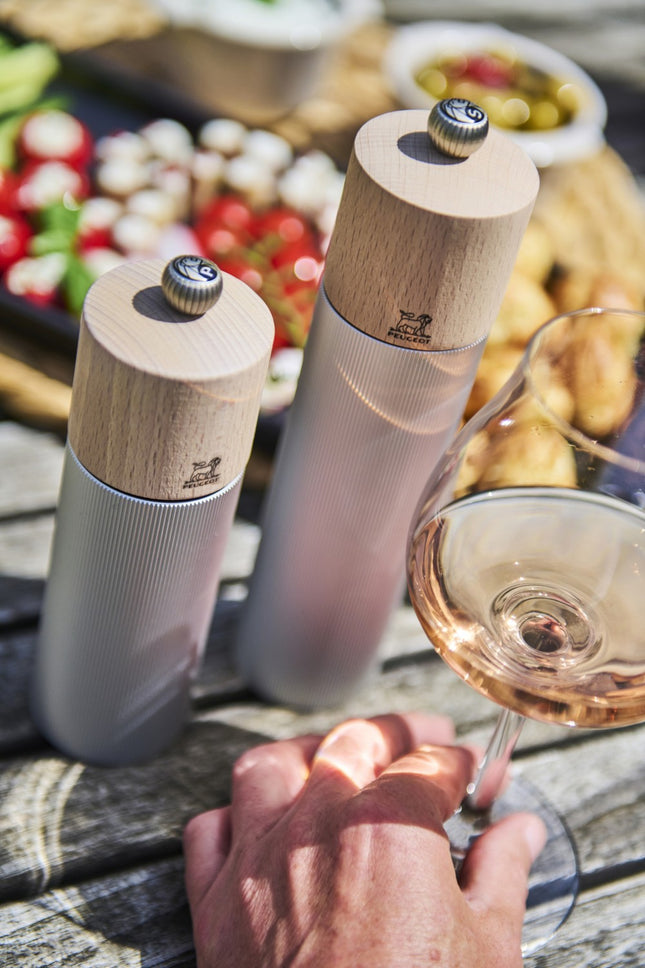 moulin-a-sel-peugeot-line-aluminium-naturel-22cm