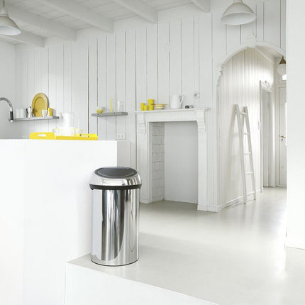 poubelle-de-cuisine-manuelle-brabantia-60-l-touch-bin-brilliant-steel