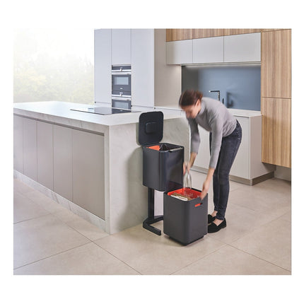 poubelle-de-cuisine-tri-selectif-joseph-joseph-totem-compact-40l-graphite